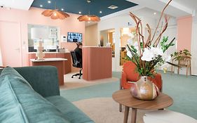 Kyriad Villefranche Sur Saone Porte Du Beaujolais -Renove-